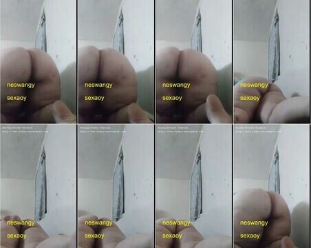 مثير لبوه مصريه مربربه تعرض لعشيقها على السرير طياز بالكيلو